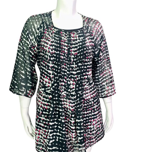 Lane Bryant Women Popover Top Semi Sheer Black Pink Print Pintuck Pleat Sz 18/20 - Picture 2 of 10